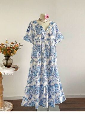 SHEIN Blue & White Paisley Tiered Maxi Dress | Plus Size